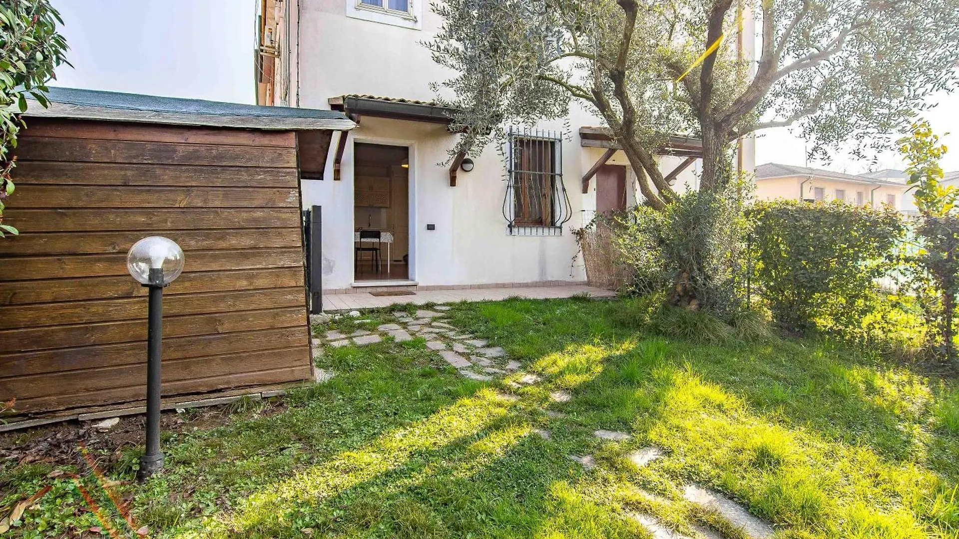 Casa Olivia Private Garden & Parking Apartment Vicenza
